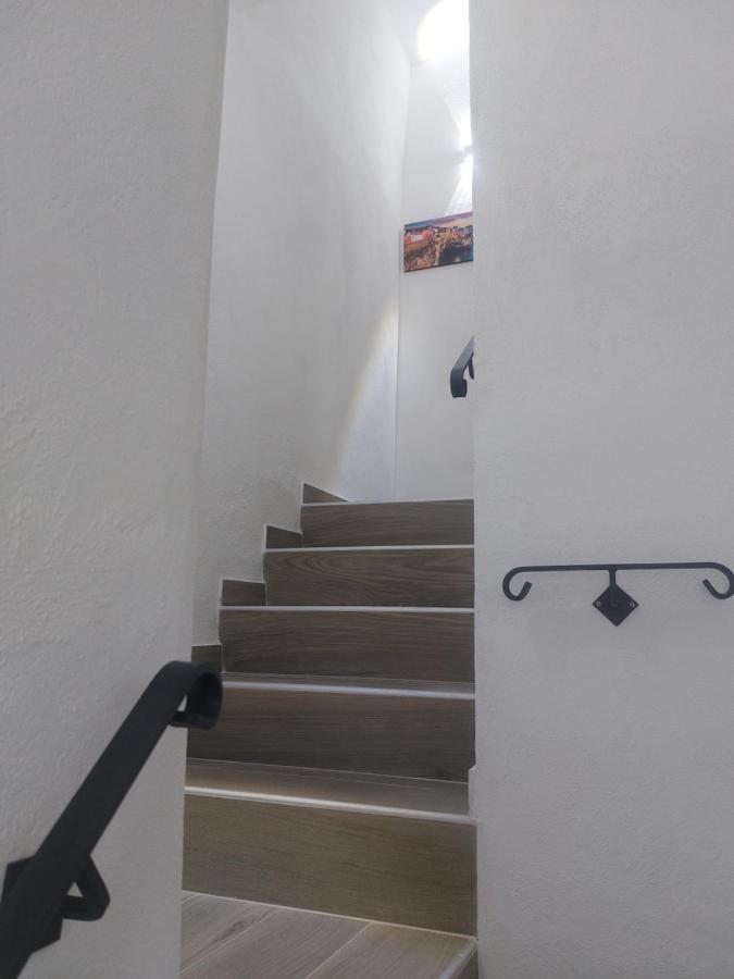 Casa Junno Appartement Monte SantʼAngelo Buitenkant foto