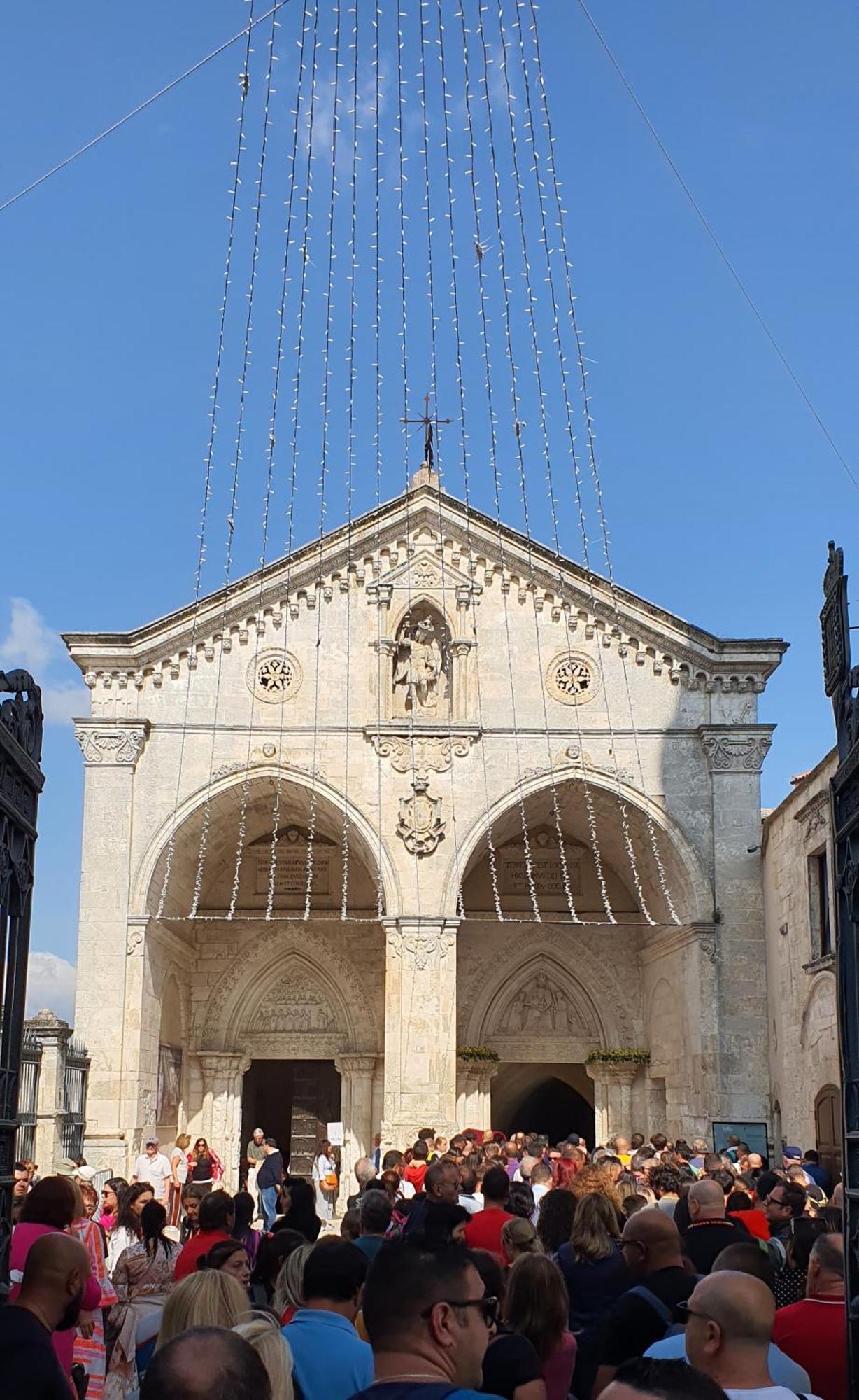 Casa Junno Appartement Monte SantʼAngelo Buitenkant foto